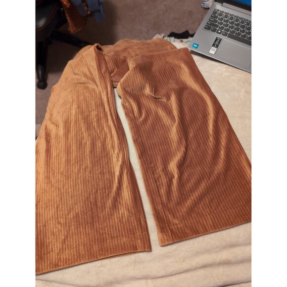 Moon River ribbed orange velvet wide legged pants size medium - Picture 5 of 6